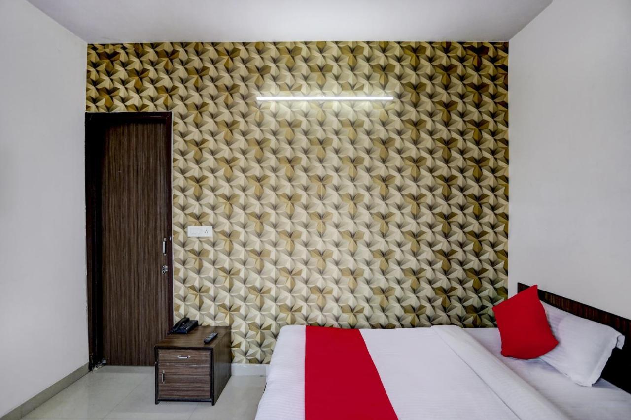 Hotel O Blissbourn New Delhi Eksteriør bilde